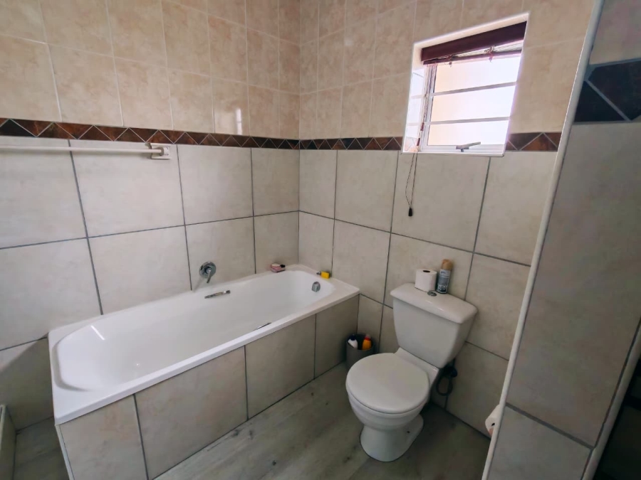 3 Bedroom Property for Sale in Dana Bay Western Cape